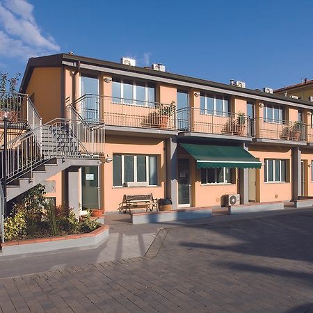 卢卡Il Nido Della Rondine公寓式酒店 外观 照片